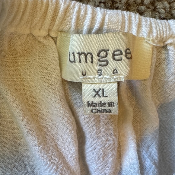 Umgee Cream Ruffled Blouse - Picture 2 of 2